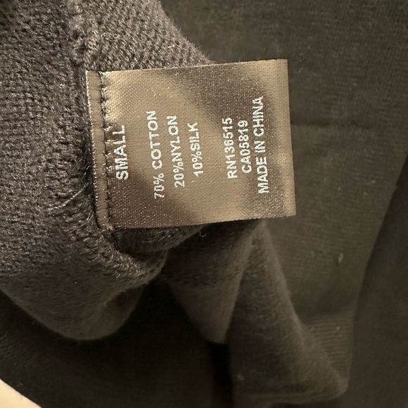 Sleeveless Knit - Picture 3 of 6